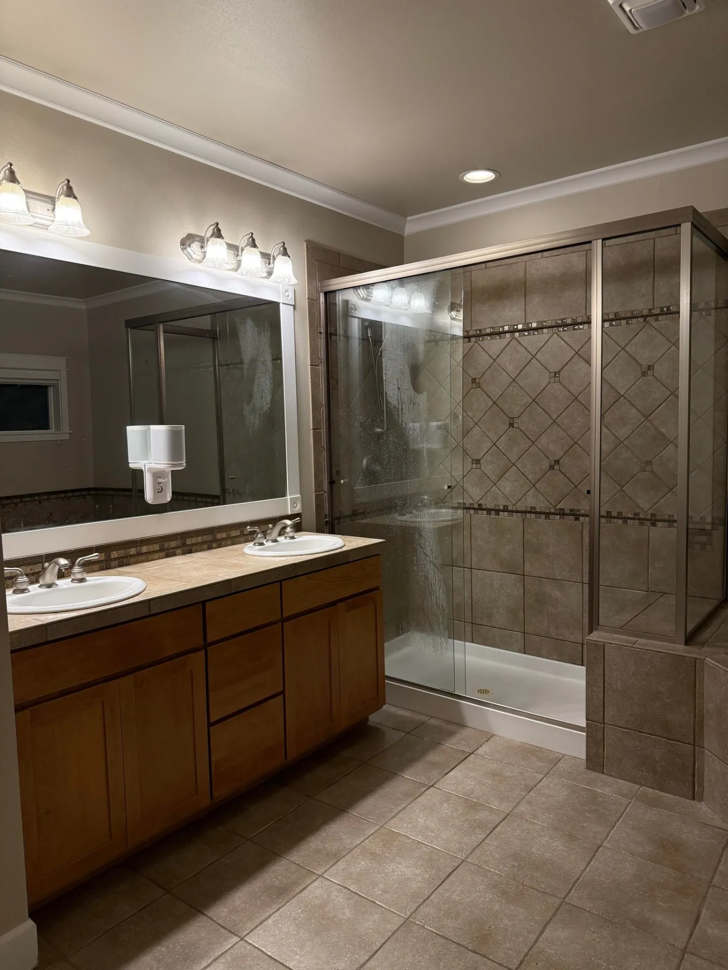 old bathroom in Pleasanton before shower upgrade